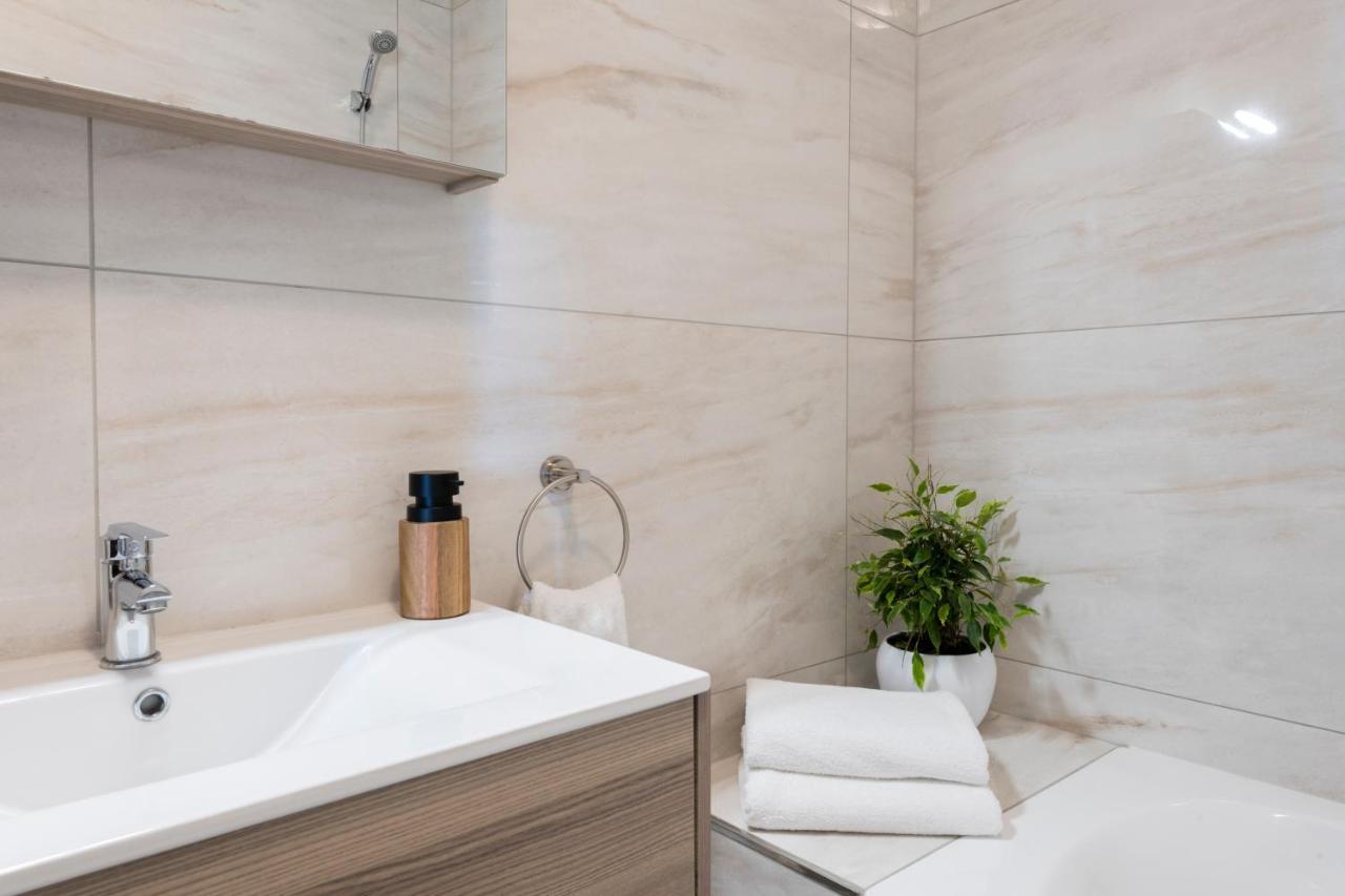 Staymela Apartments - Биркиркара Экстерьер фото